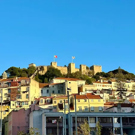 Apartment With Castle View *